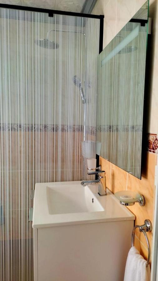 Sea View Apartment In Alcala Luaran gambar